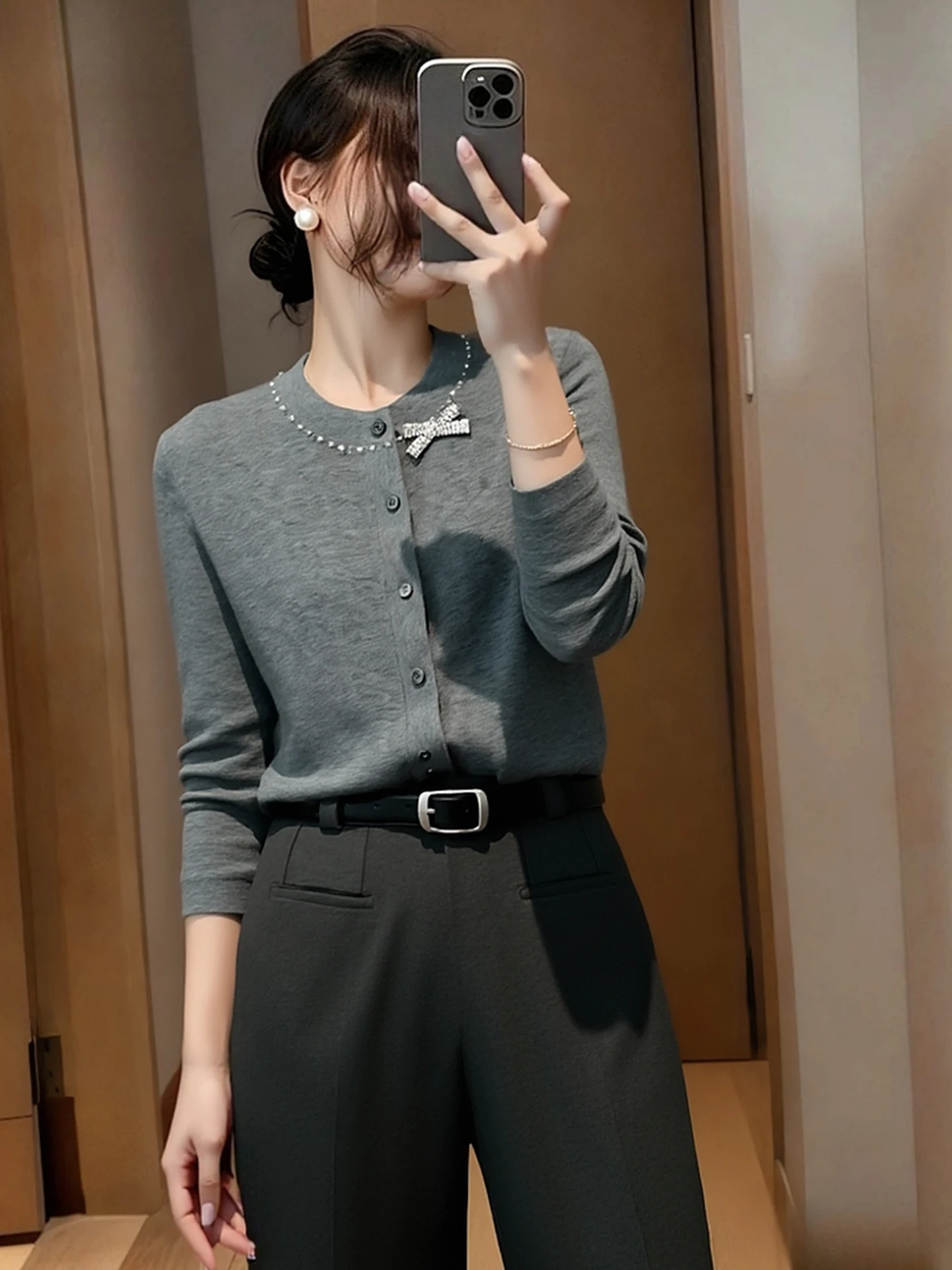 

Элегантный вязаный женский свитер с длинным рукавом и круглым вырезом, универсальный, стройнящий, высококачественный, для повседневной носки, в корейском стиле, шелковый топ