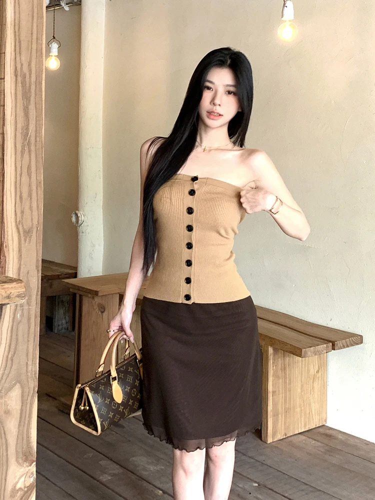 

Stylish Retro Spicy Girl One-Shoulder Sleeveless Single-Button Knitted Tube Top Skirt Set Fashionable High-Waisted Skirt