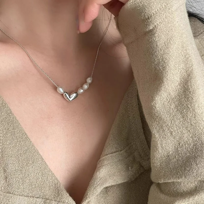 Simple Pearl Heart Shaped Necklace For Women Cold Style Elegant And Versatile Suitable For Collarbone Fashionable Jewelry