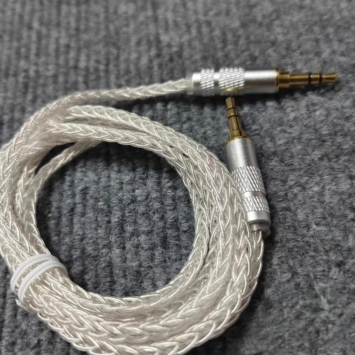 High-End 3.5mm Aux Stereo Cable 8-Core Single Crystal Copper Silver Plated for Audiophiles Car Phone