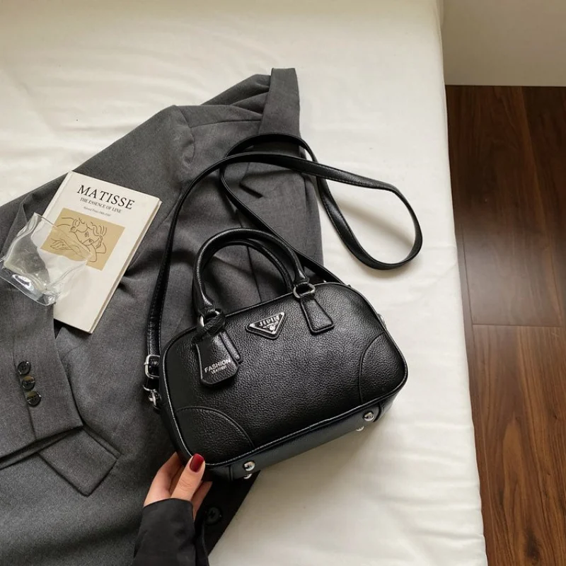 

Stylish Simple Vintage Crossbody Handbag for Women with Trendy Letter Logo and Large Shopper Capacity