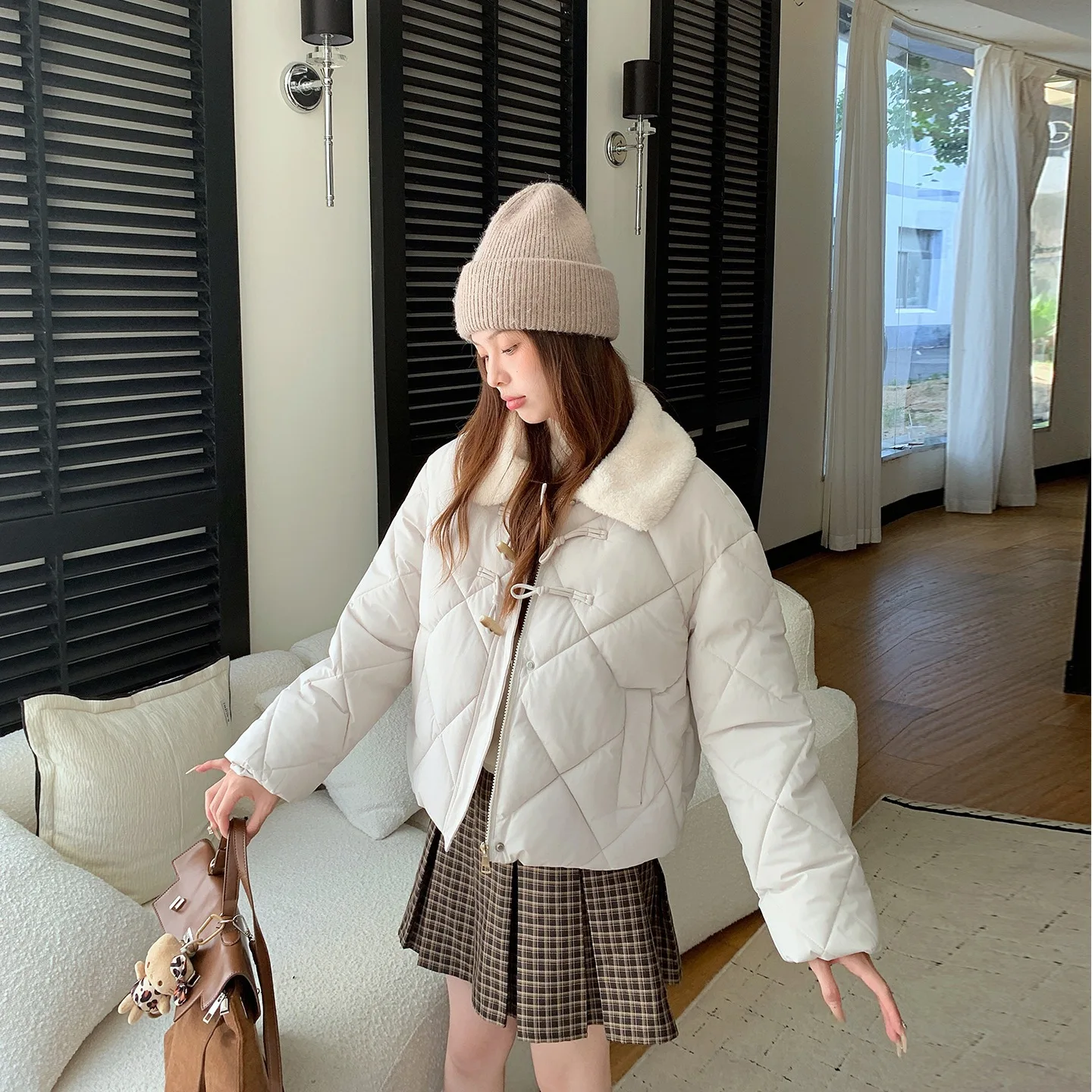 Trendy Cotton Jacket for Women New Winter Horn Button Cotton-padded Coat Korean SplicWool Collar Thickened Coat Warm Outerwear