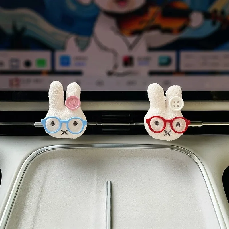 Cute Rabbit with Glasses Car Air Vent Fragrance Clip Aromatherapy Diffuser Auto Air Freshener AC Vent Ornament Interior Decorati