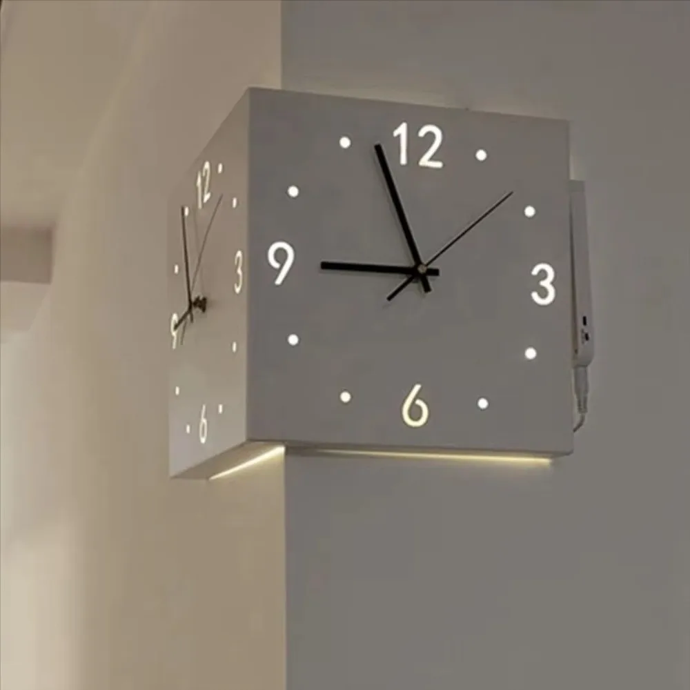 Orologio da parete ad angolo a LED senza ticchettio Orologio da parete a doppia faccia con struttura in metallo di forma quadrata Scavato induttivo luminoso