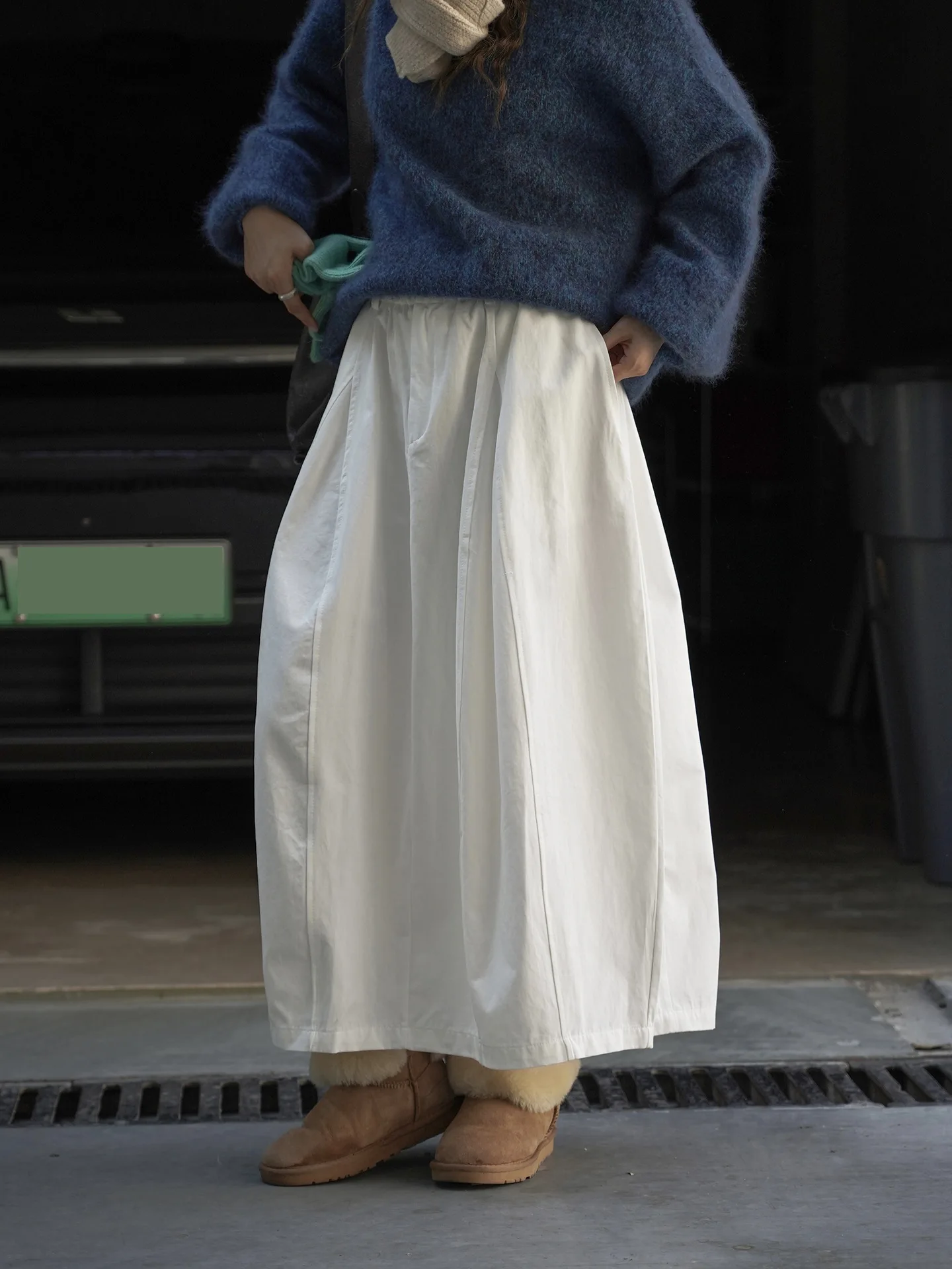 여성용 심플한 곡선형 신축성 높은 허리 스커트, 캐주얼한 나이를 줄여주는 롱 스커트