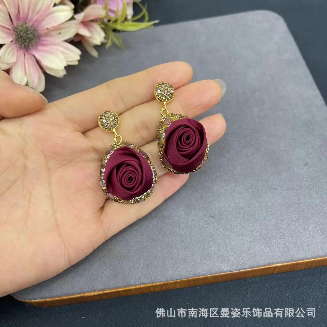 

New lace rose inlaid natural tourmaline earrings, new Chinese romantic classical vintage jewelry wholesale