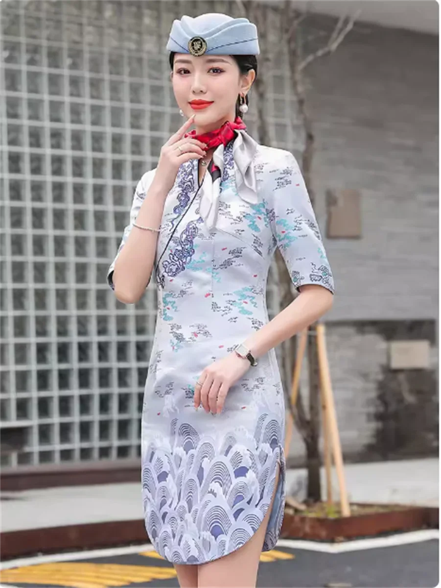 海南航空の客室乗務員の制服、女性用チャイナドレス、プロフェッショナルスーツ