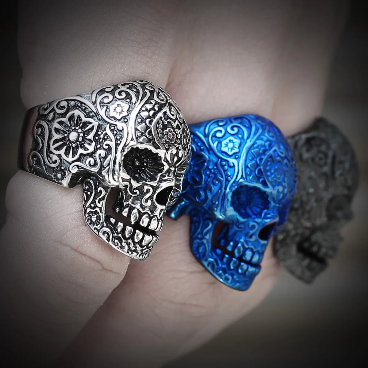 Stainless Steel Gothic Skull Bones Men Rings Vintage Carving Domineering Gothic Rock Biker for Male Men Boy Fashion Jewelry Gift