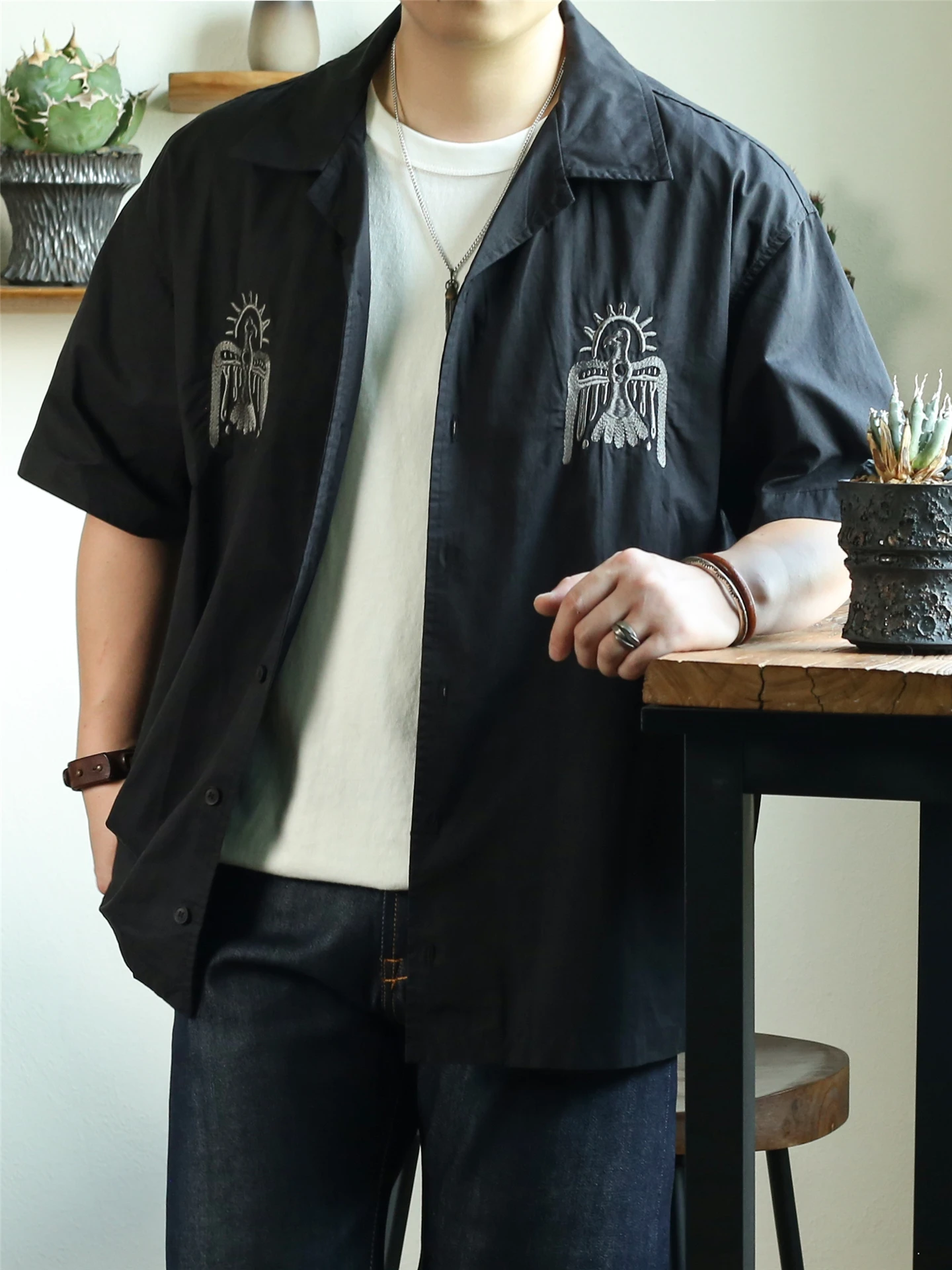 

Американская ретро-рубашка с вышивкой и кубинским воротником, свободного кроя, винтажная, в стиле хипстер, гавайская, мужская, летняя, дышащая