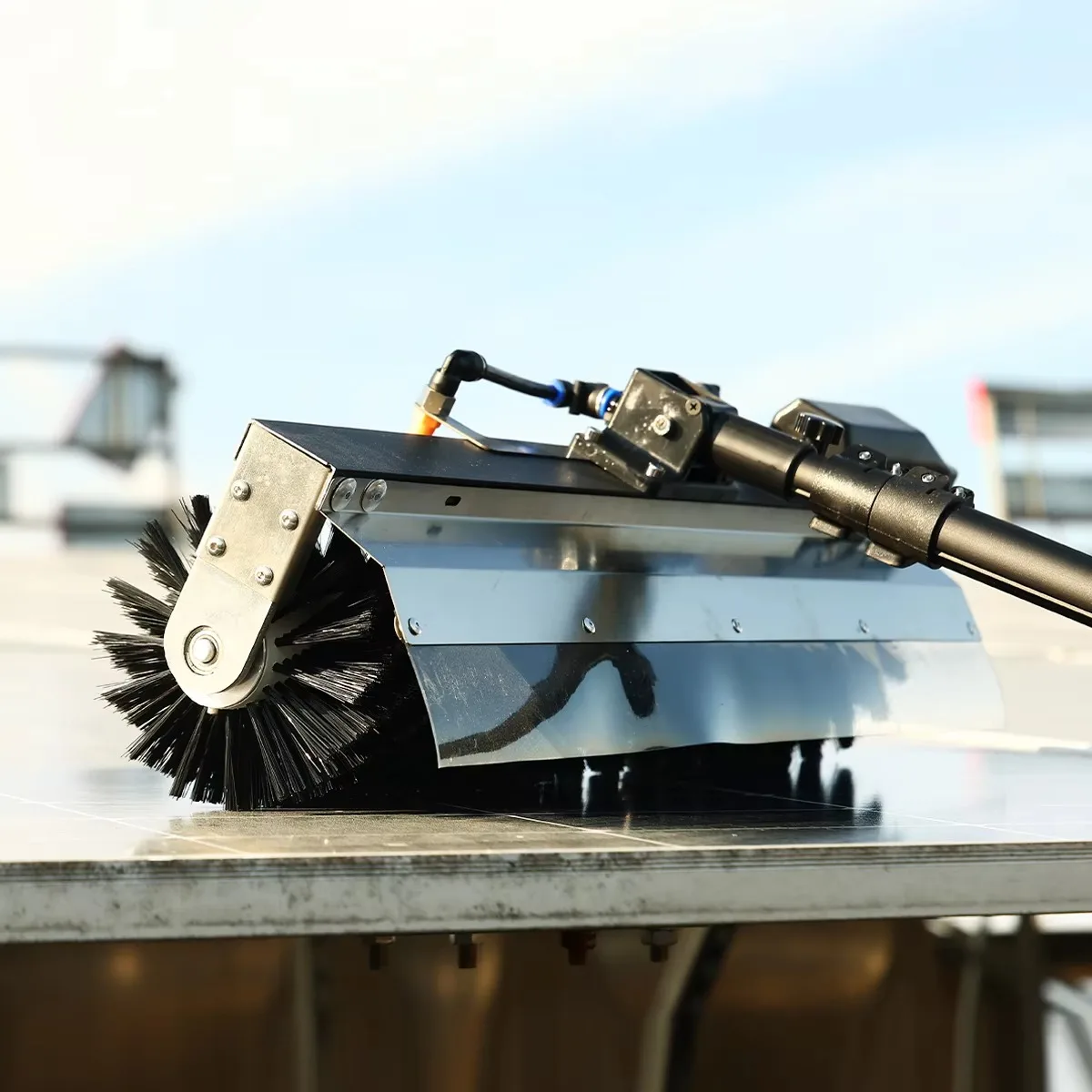 Photovoltaic Solar Panel Cleaning Roller Brush Electric Powered Rotary Brush Rooftop Solar Panel Cleaner PV Rotating Brush