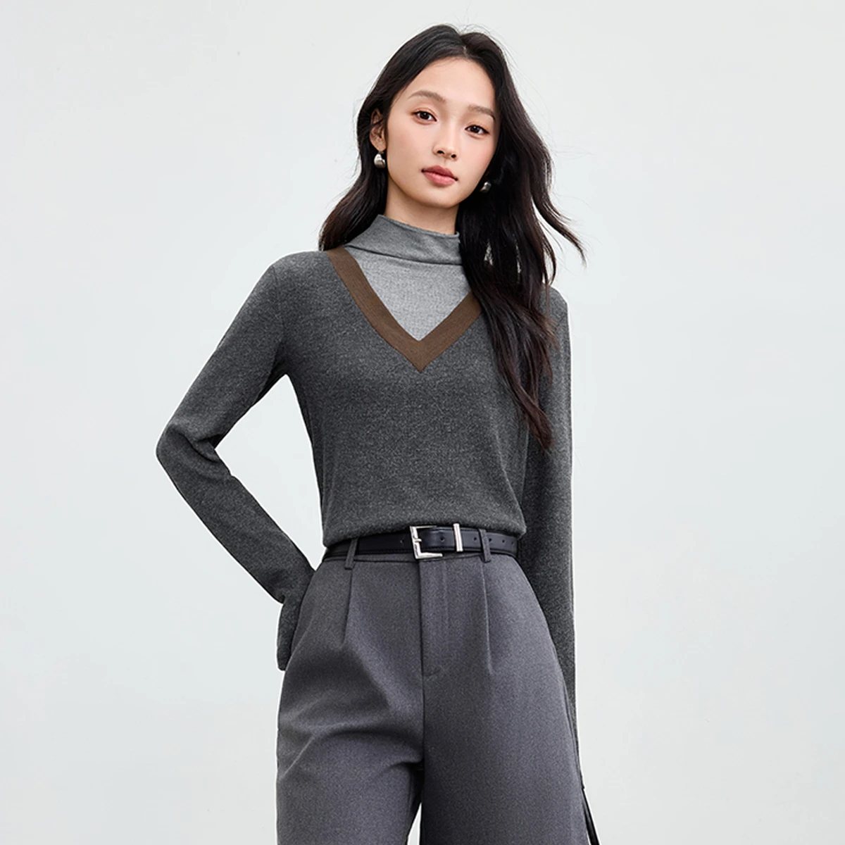 

SENTUBILA Кардиган женский в стиле пэчворк 2 в 1, повседневные эластичные свитера с полувысоким воротником, топы с длинными рукавами, зима 2025, женские 153H58653