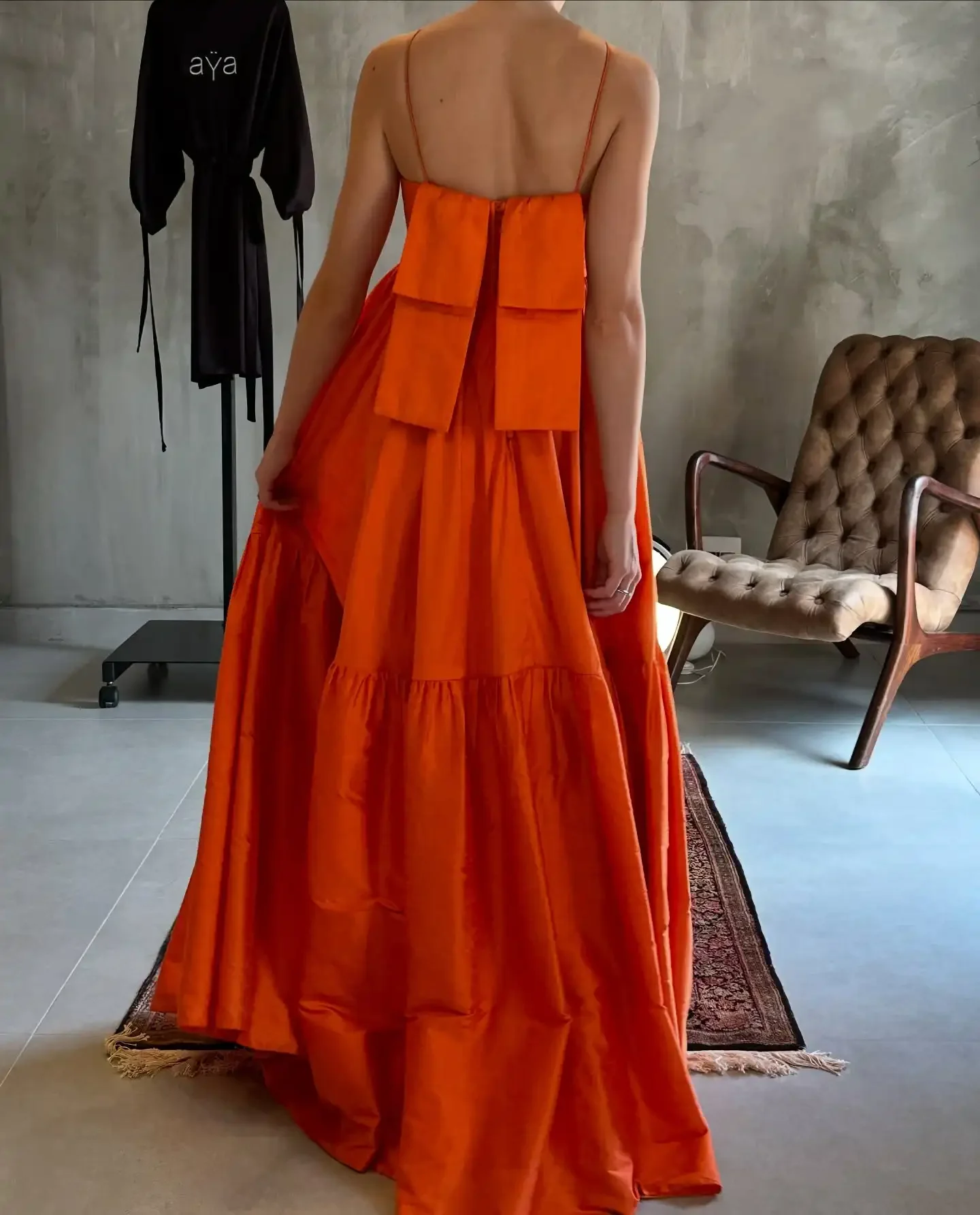 Nowoczesna Pomarańczowa Sukienka na Bal Maturalny 2026 Ramiączka Plisowana Wycięcie Tafta Wieczorowa Urodzinowa Formalna Suknia na Konkurs Piękności Robe De Soriee