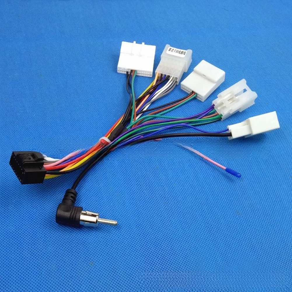 12V Power Cable and Antenna Adapter with 16 Pin Layout for Toyota Car Navigation and Radio Integration ABS Housing