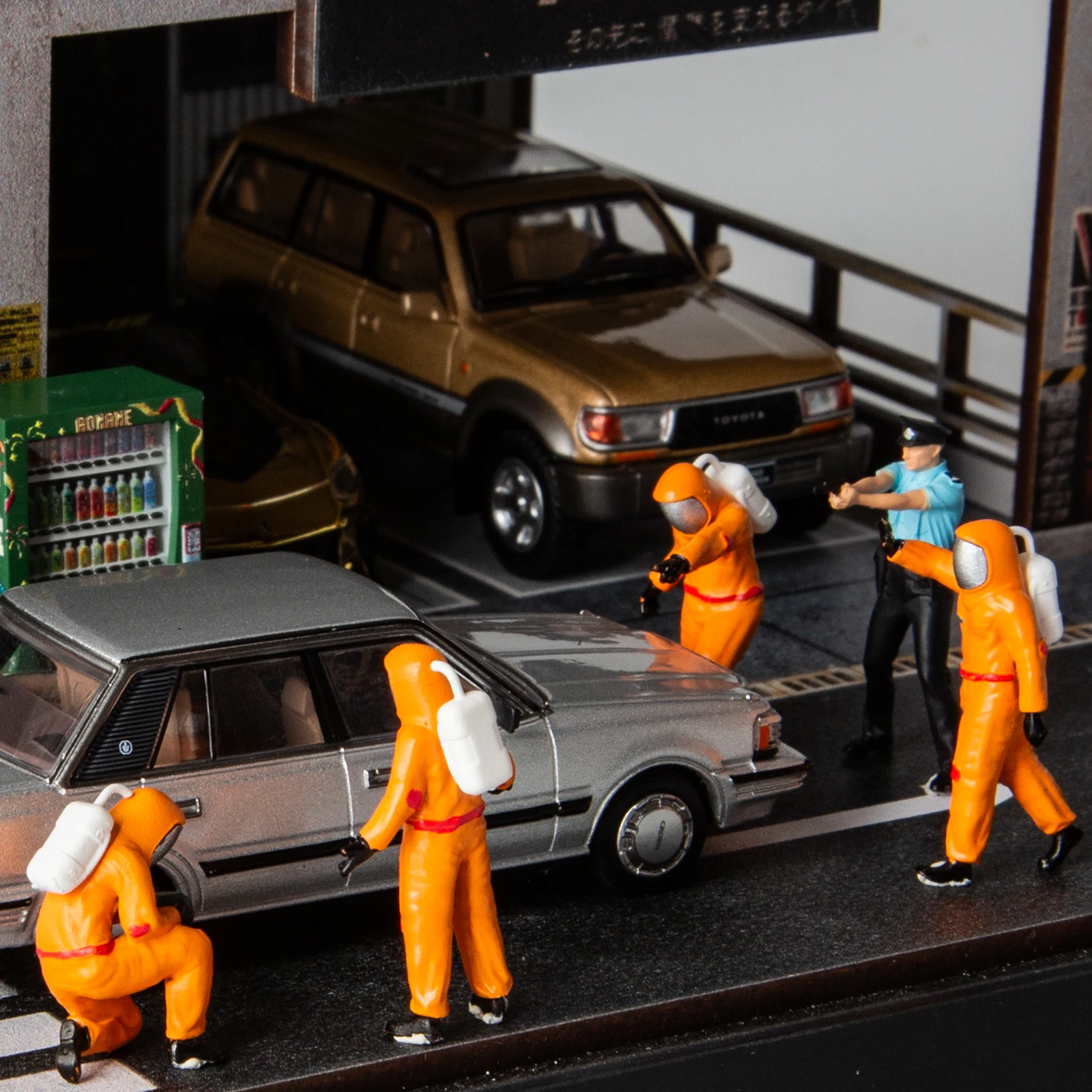 1/64 Resin Diorama Hazmat Suit Miniature Figures Minifigure Model Kit Model Props Creative Photography Display Collection AFA