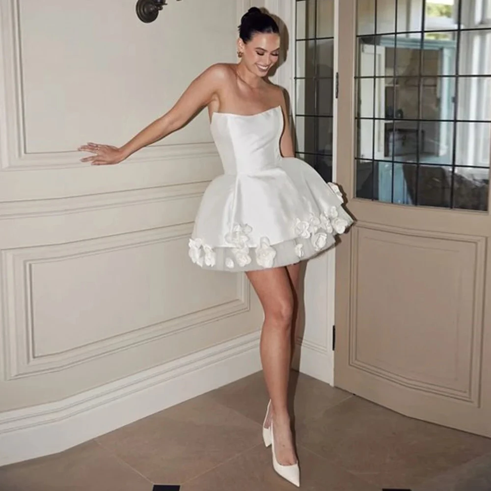 

Customized Mini Ball Gown Bridal Dresses White Floral Embellished Wedding Gown Strapless Mini vestidos de novia for Bride