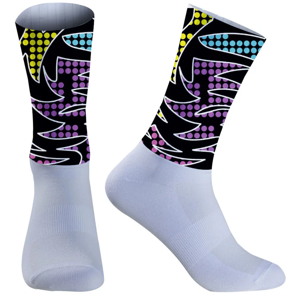 

2025 New Sports grade arch support cycling socks with high elasticity, anti slip pressure, and improved pedaling efficiency