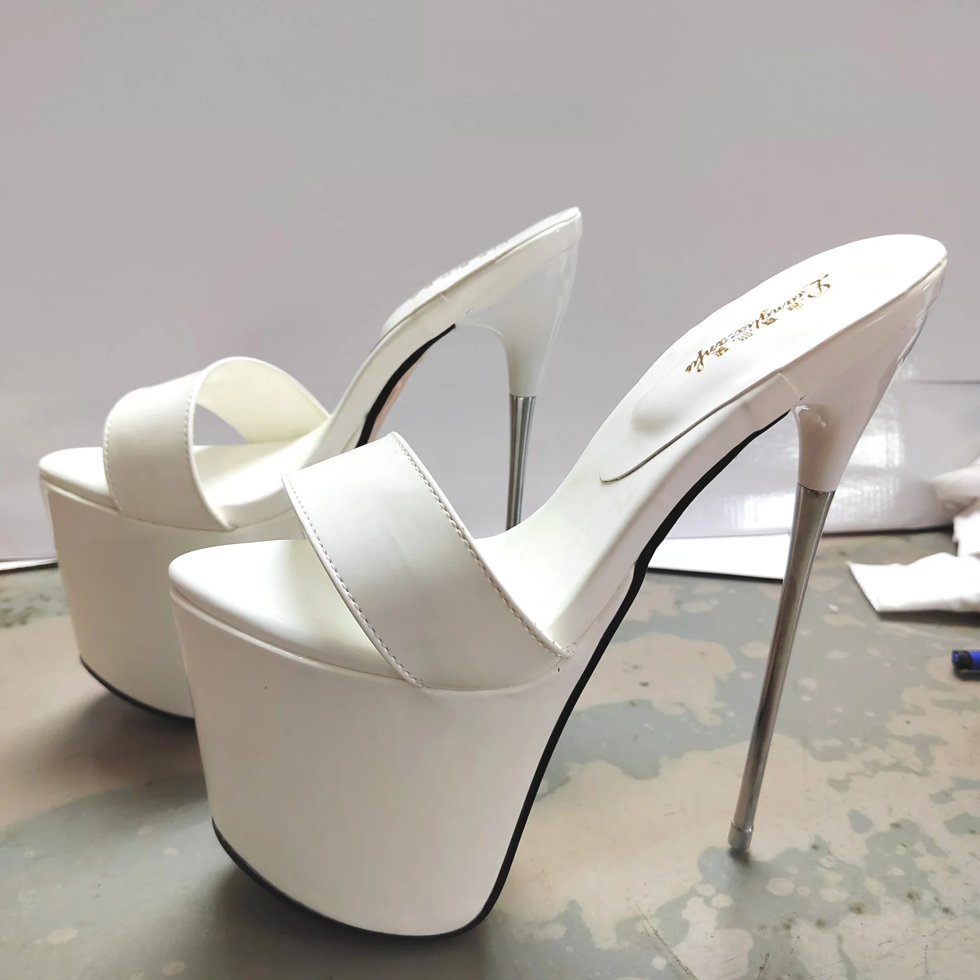 

Женские тапочки на высоком каблуке для танцев на пилоне, 19–22 см, экстремальная платформа, сексуальные фетиш-лодочки на металлическом каблуке, размер 50 Вэн, супер каблуки, белые