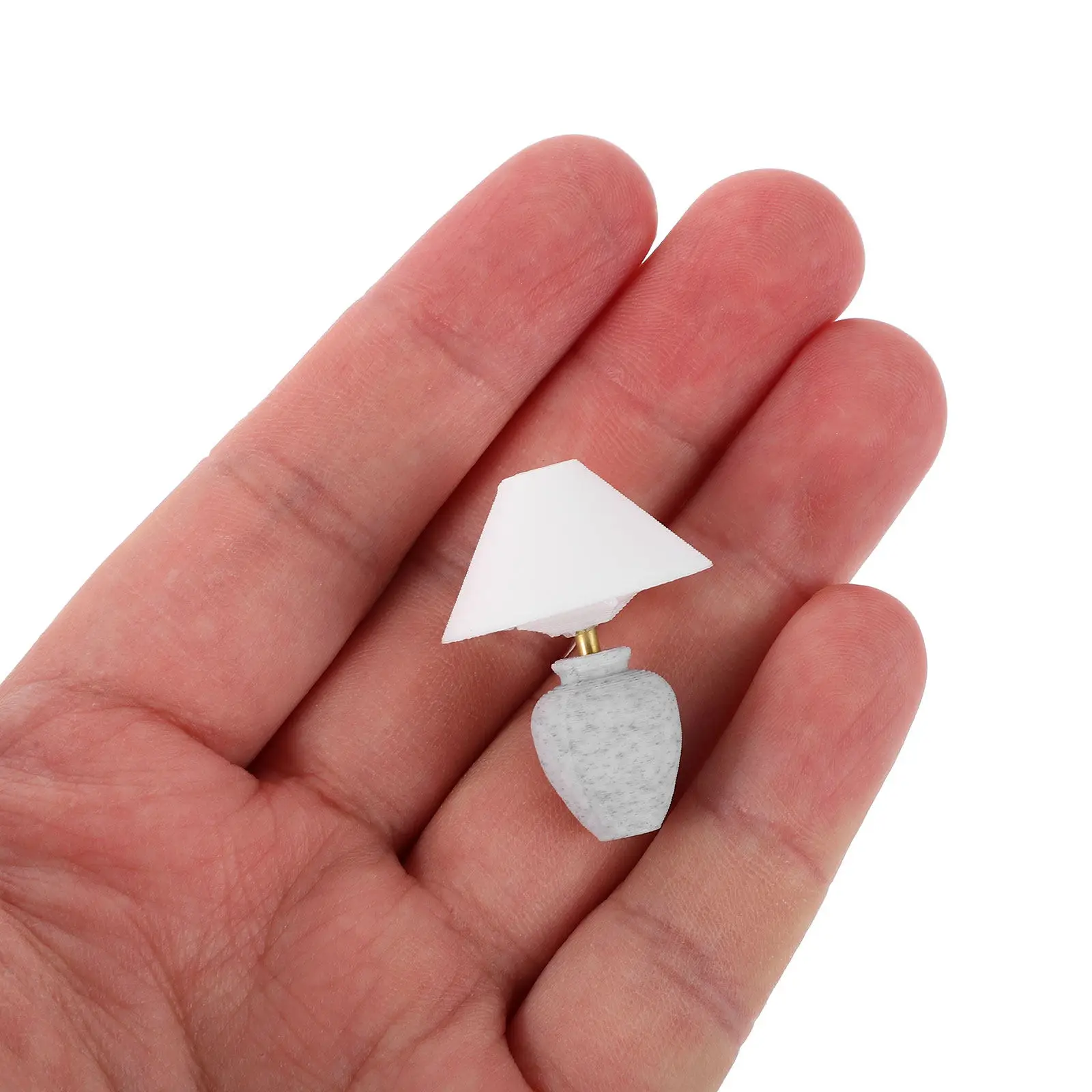 

Набор из 6 миниатюрных настольных ламп для кукольного домика, пластиковые декоративные аксессуары для микроландшафта и мини-домов