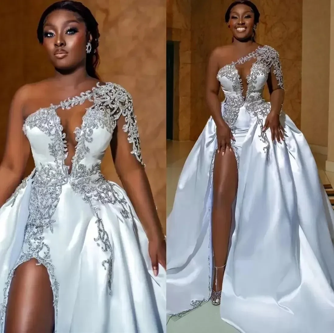 2024 African Sexy High Split Wedding Dresses A Line One Shoulder Beaded Appliques Keyhole Neck Slit Bridal Gowns Plus Size Robes