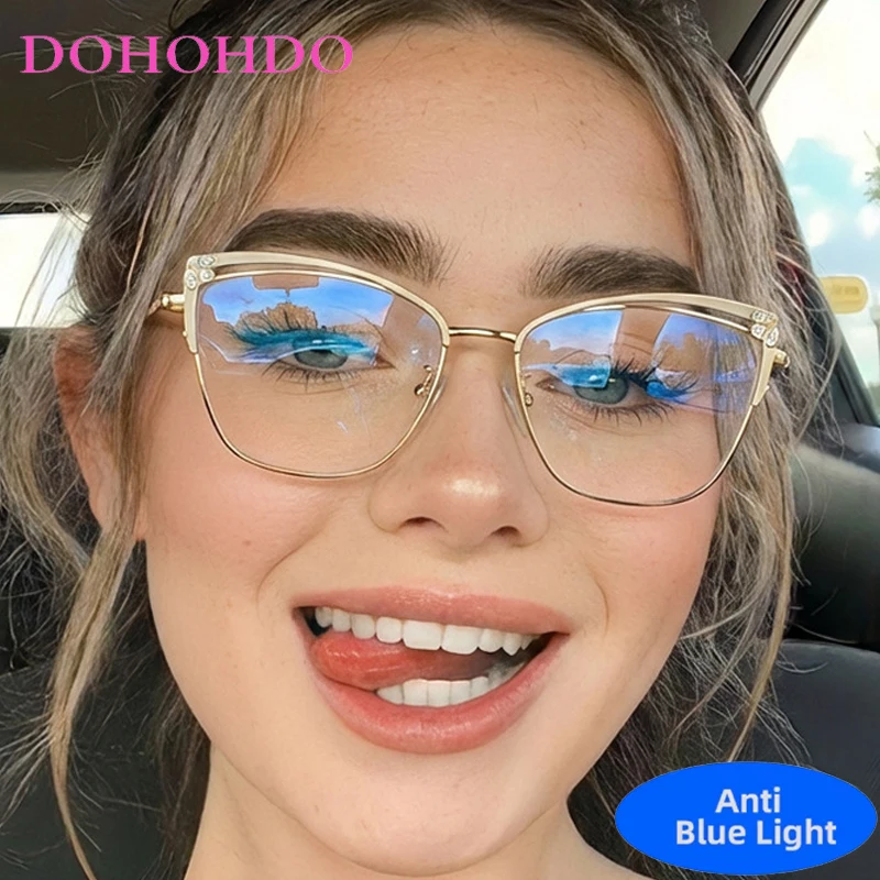 

New Luxury Cat Eye Metal Hollow Out Blue Light Blocking Glasses Women Fashion Designer Computer Play Games Eyewear Female Lentes