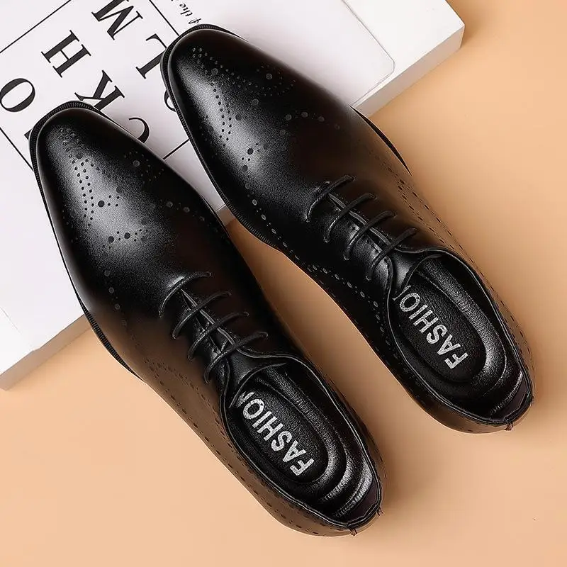 Autumn Pointed Toe Men Brogue Shoes Fashion Leather Shoes Dress Business Formal Casual Large Size 38-48