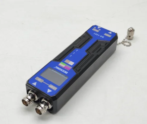 1 forward 12G SDI video in with loop out  , Features a built-in LCD screen  ST fiber 10km  Fiber Optic Converter extender