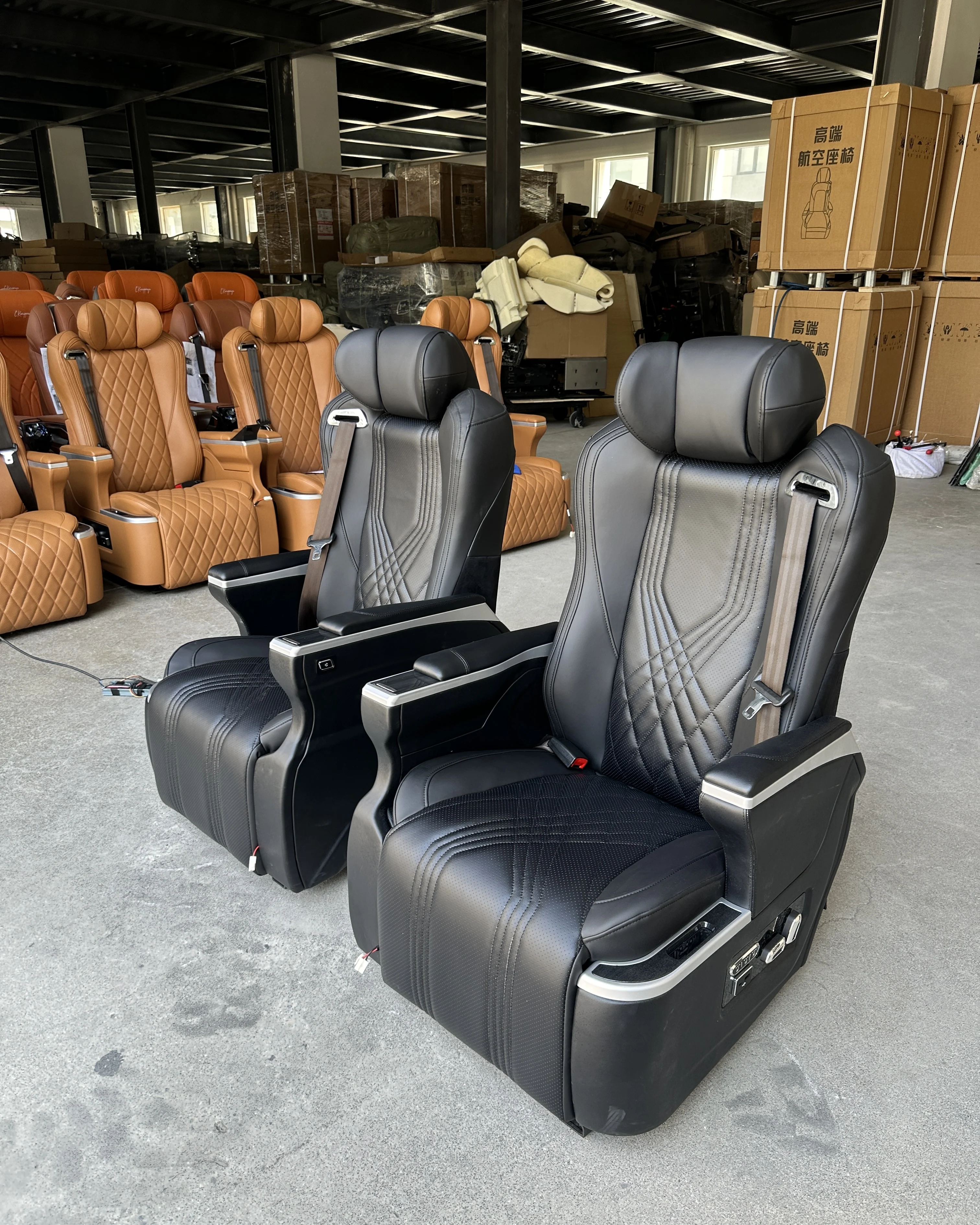 Modified Electric Luxury Auto Seat with Swivel Function for Hiace Sienna Voxy Granvia Interior Seats