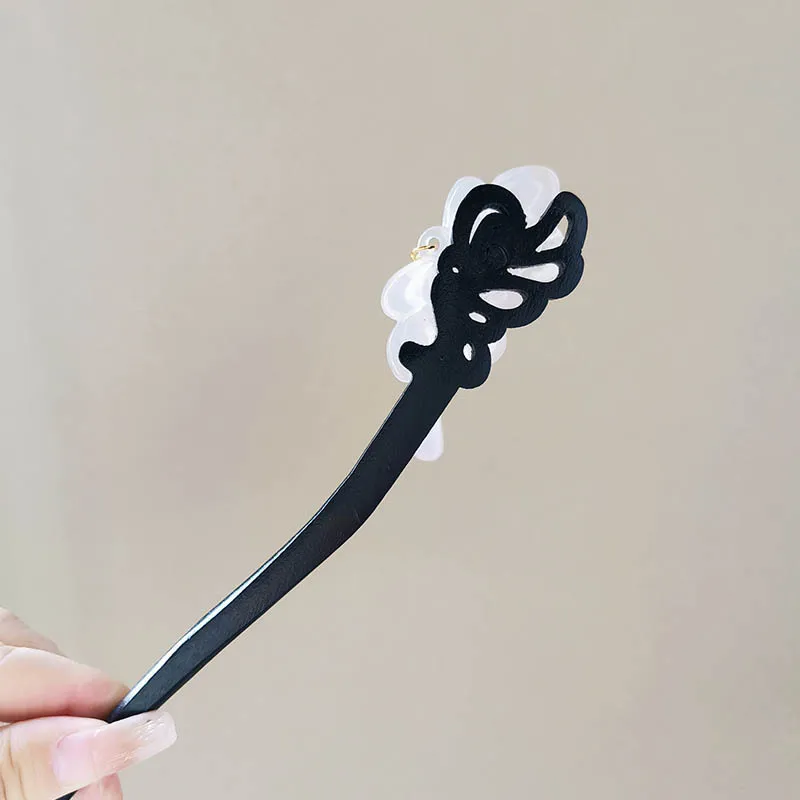 กิ๊บติดผมทรงโบราณแบบสองด้านประดับพู่ดอกบัวสำหรับผู้หญิง, กิ๊บติดผมไม้สไตล์จีนใหม่ระดับไฮเอนด์, กิ๊บติดผมแบบสั่น, กิ๊บติดผมคุณภาพสูง