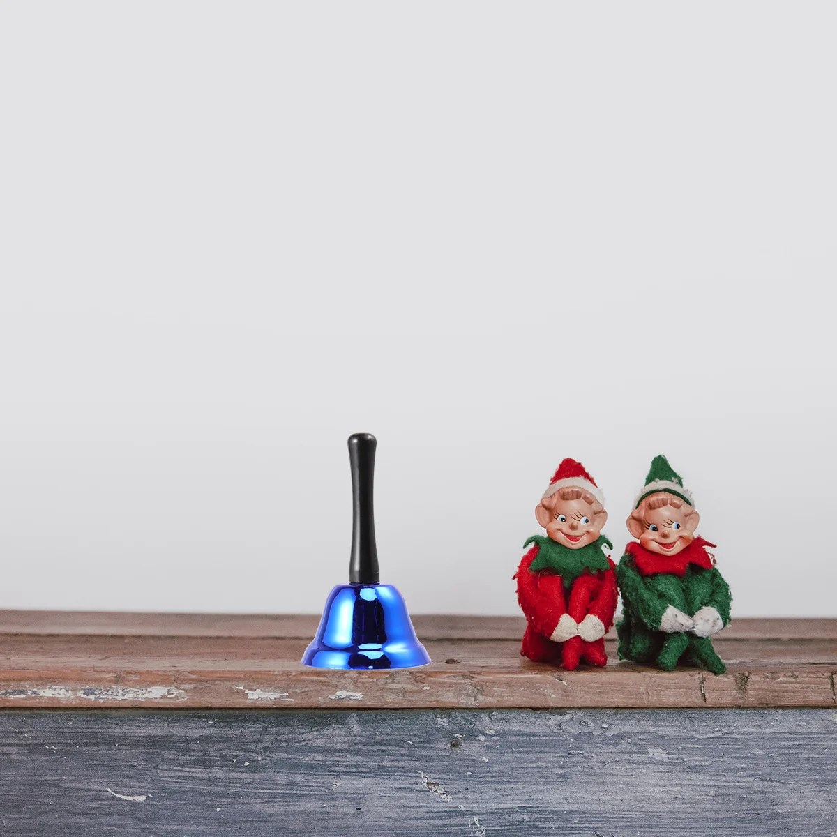 1 szt. Dzwonek ręczny metalowy instrument perkusyjny czerwony ergonomiczny uchwyt głośny wyraźny dźwięk do szkoły domu hotelu na Boże Narodzenie i inne festiwale