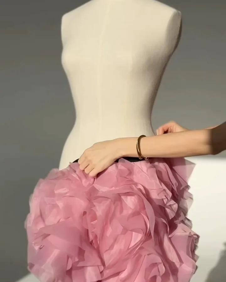 Mode 3D Rose Blumen Mini Rock Nach Maß Mesh Rüschen Organza Blume Kurzen Rock Frauen Hübscher Cocktail Party Rock Saia