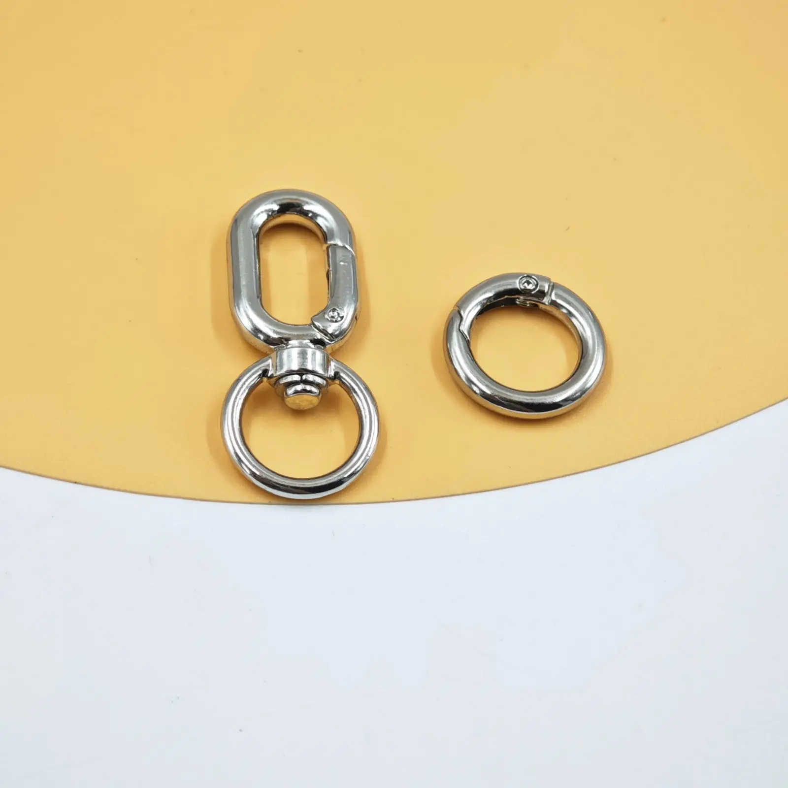 2pcs Double Opening Swivel Clasp Clips, Metal Swivel Spring Snap Hooks, Key Chain Clip with Key Ring for DIY Keys image 2