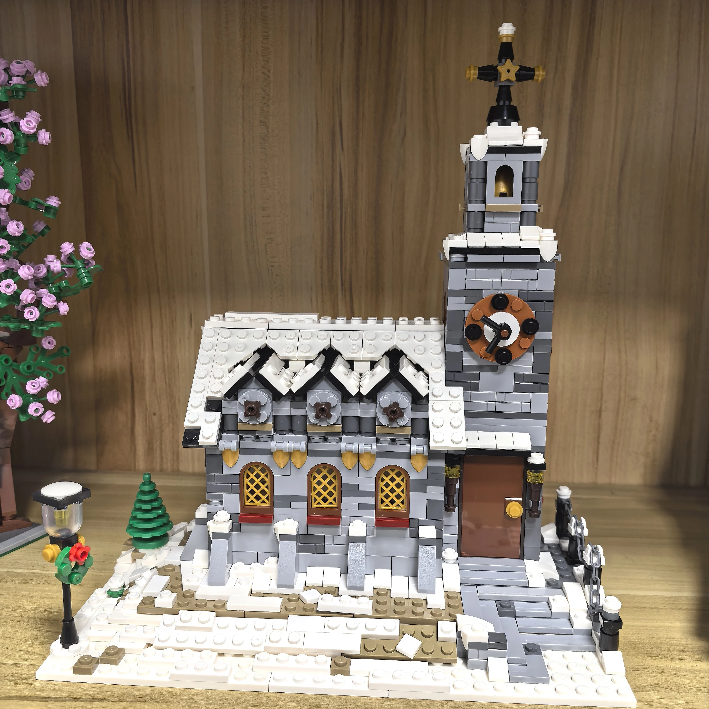 

MOC Christmas Winter Architecture Series Winter Chapel Snowhouse Scene Assembly Building Blocks