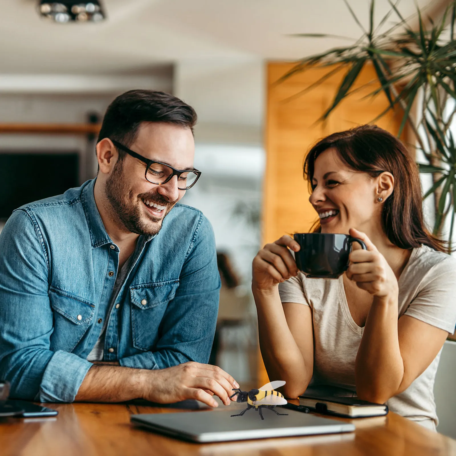 

Реалистичная заводная фигурка пчелы для детей: сувенир на день рождения, награда для класса, весенняя новинка, подарок для вечеринки