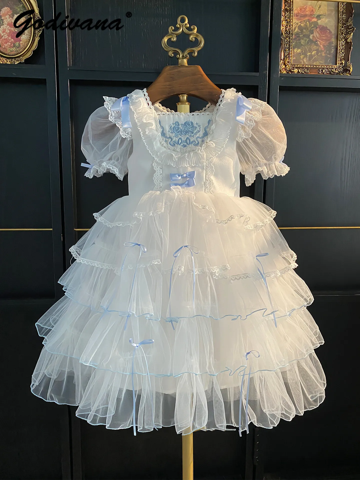 2026 Summer New Baby Girls Lolita Princess Dress Kids French Bubble Sleeve Lace Trim High End Embroidery Bow Tulle Tutu Dresses