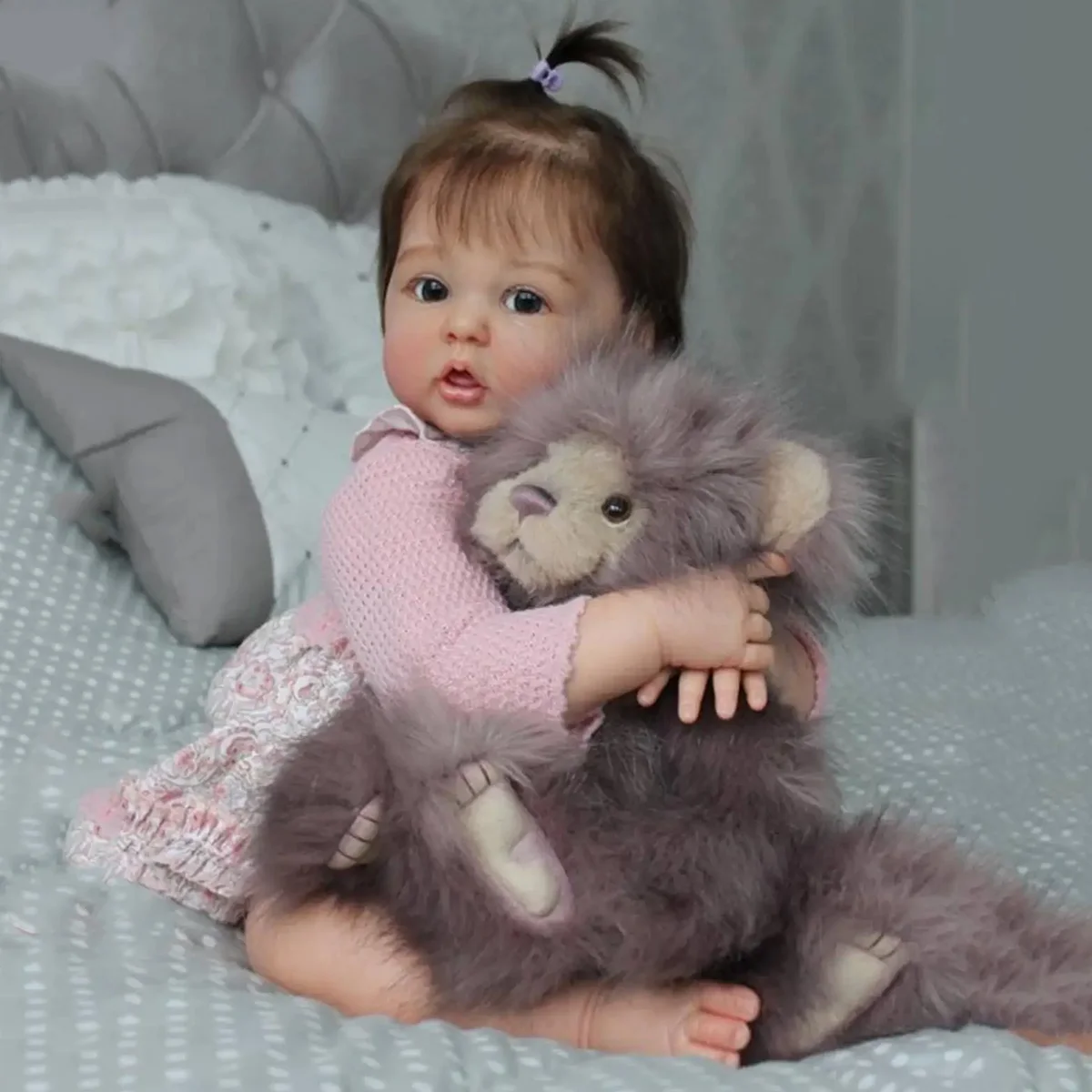 Lebensechte wiedergeborene Puppe – 55 cm große, realistische Babypuppe