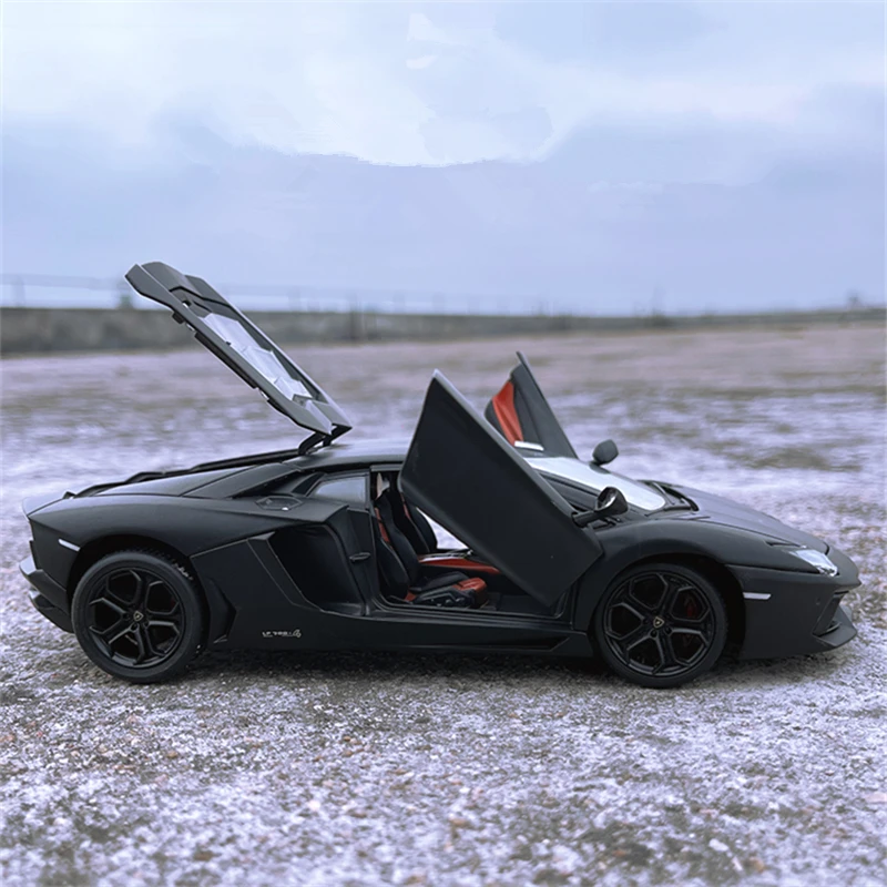 1:24 Aventador Alloy Sports Car Model Diecast Metal Toy Racing Car Vehicles Model High Simulation Collection Childrens Toys Gift