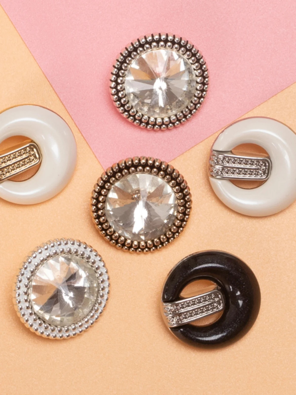 白い金属製ボタン、パンツ、コート、ドレス、スーツ、ウールの衣類用、丸型、ファッションアクセサリー、縫製DIY材料、中国製 1
