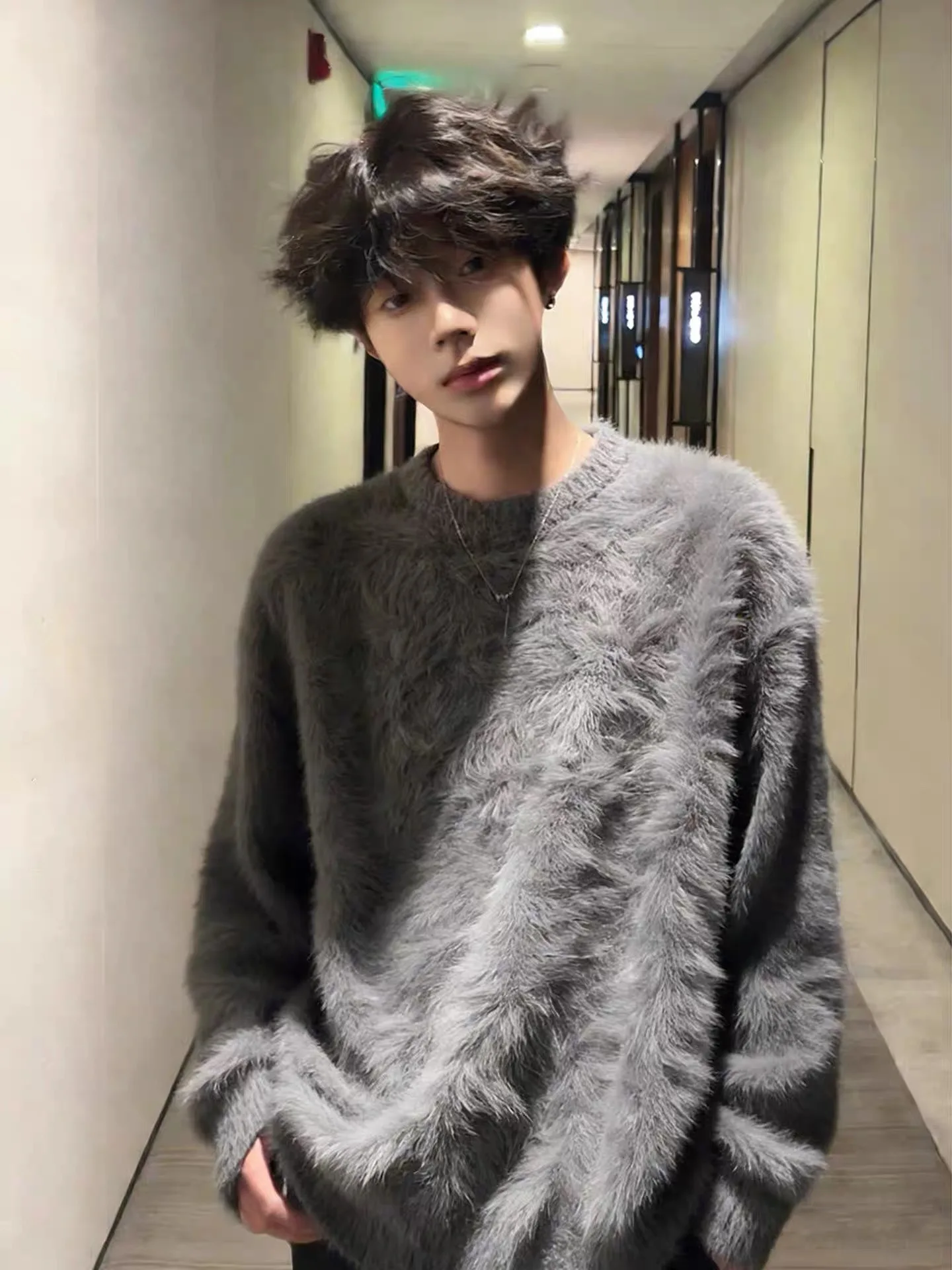 

Мужской свитер из норки глубокого серого цвета, утолщенный, с мягким внутренним слоем, повседневная вязаная рубашка, теплая и уютная, зимняя мода, свободный крой, длинный рукав