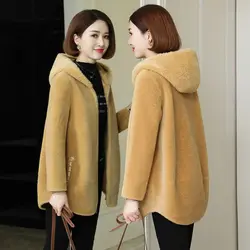 New 2023 Women Winter Fake Lamb Coat Faux Fur Parkas Medium Long Hooded Outwear Plus Size Thick Overcoat Lamb Wool Jacket