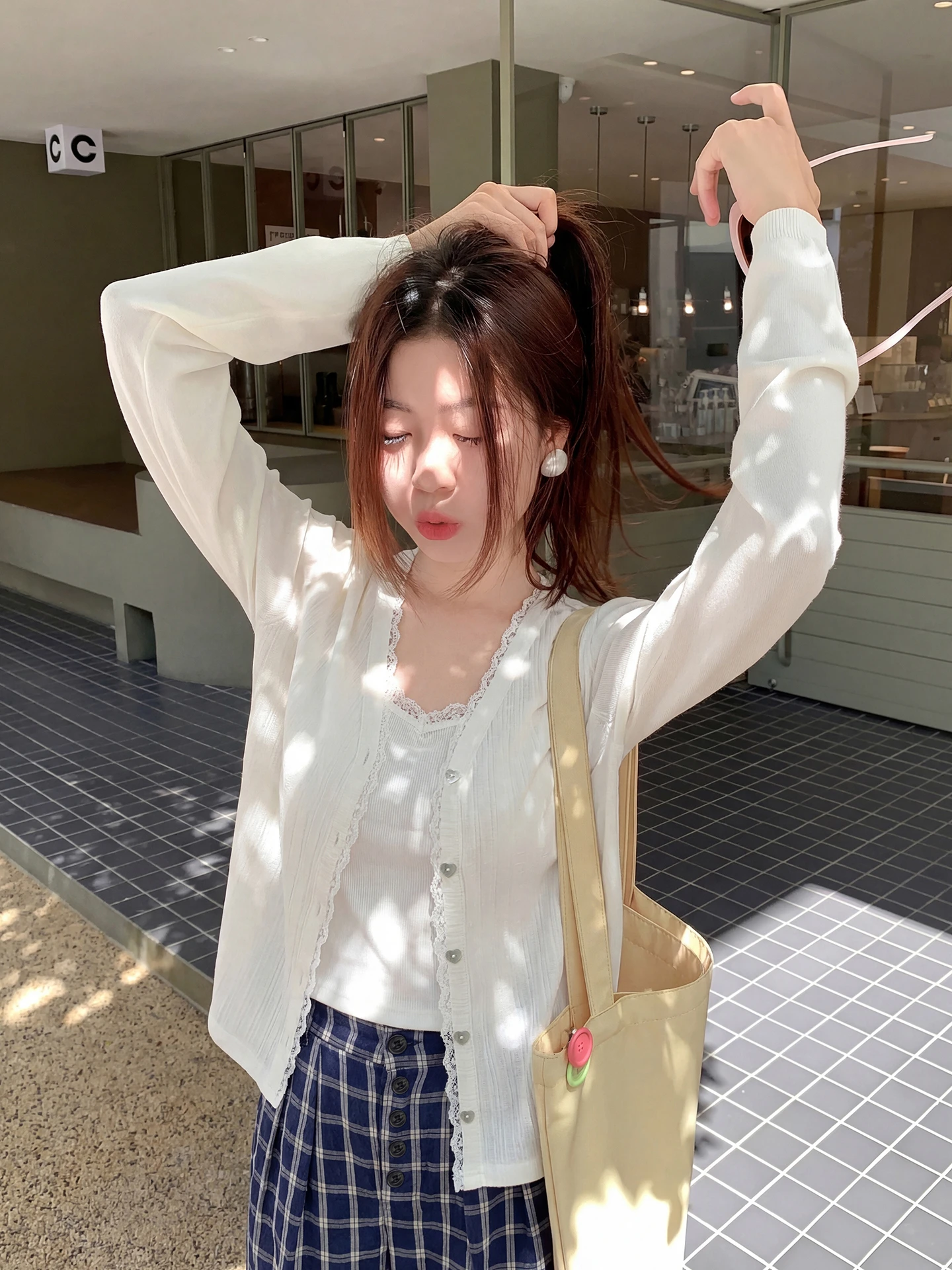 

Zeng Xiao Xian Korean Style Loose Long Sleeve Knitted Cardigan Women's Summer Casual Outerwear Breathable Soft Fabric V-Neck