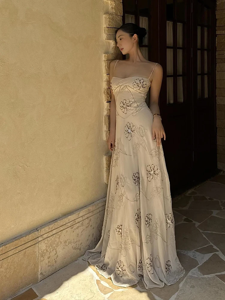 

Пляжный тур, тяжелая вышивка, блестки, цветы, ремешок, длинное платье, высота с разрезом, без разрезов, молодежная ткань, другой материал