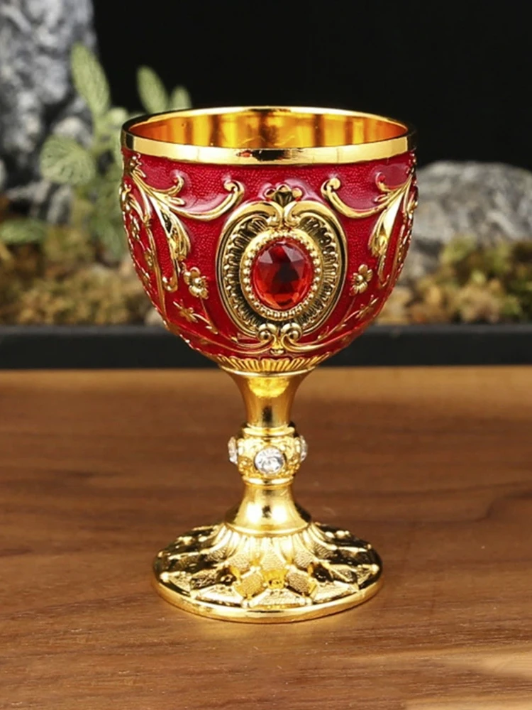 1 Stück zeitloser geprägter Kelchbecher aus Metall im Vintage-Stil, für Wein, Champagner, Likörbecher, perfekt für Bars, Restaurants, Heimdekoration – Detail 7