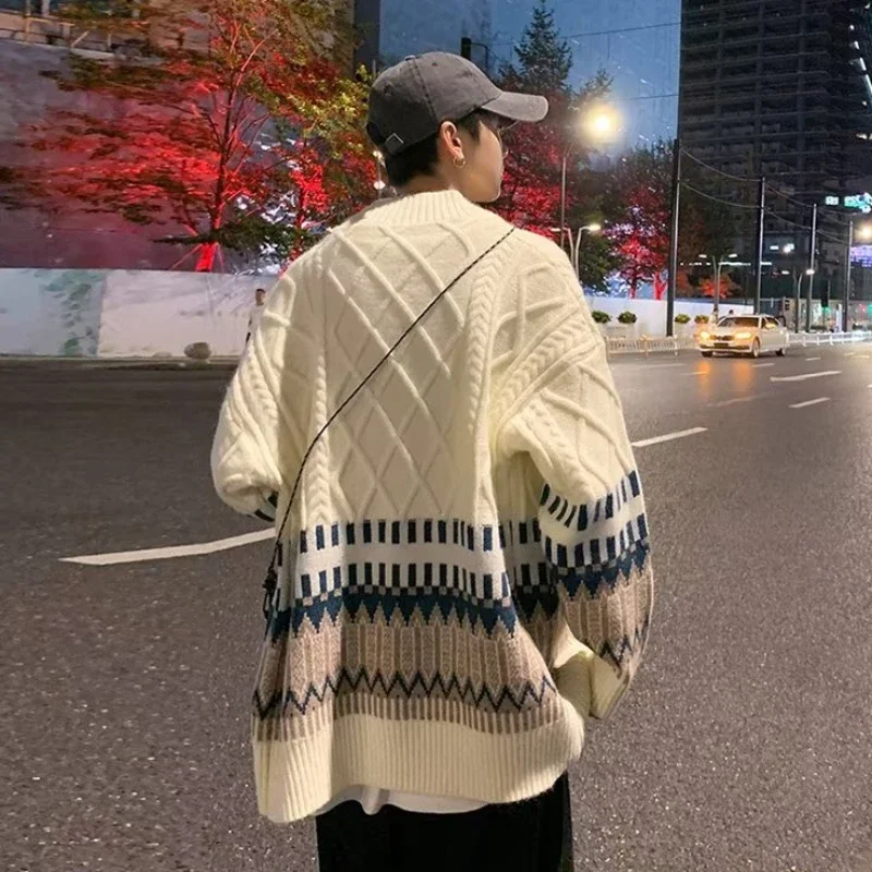 Men Cardigan Sweater Fashion Knitwear Comfortable Streetwear Contrast Color Japanese Style V-neck Leisure Outer New Clothing