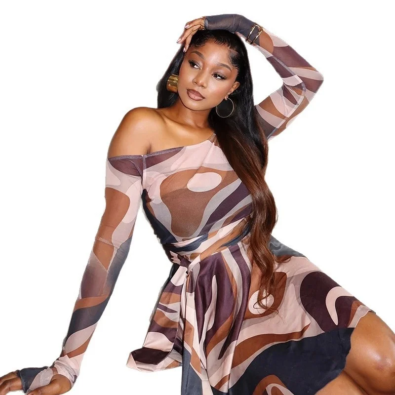 Lekka spódnica midi z dzianiny w kwiatowy wzór, z jednym ramiączkiem, o kroju A, codzienna, młodzieżowa.