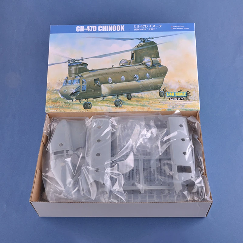 

HOBBY BOSS 1/48 81773 CH-47D CHINOOK Plastic Static Aircraft Navy Plane Model Buliding Kit for Collecting Toys for Boys TH20385