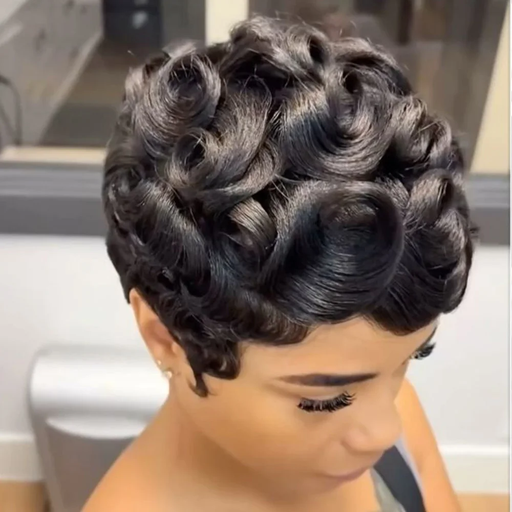 Peruka z ludzkich włosów pixie cut, w całości wykonana maszynowo, z grzywką, kręcone włosy typu egg curly, krótka peruka pixie cut z ludzkich włosów.
