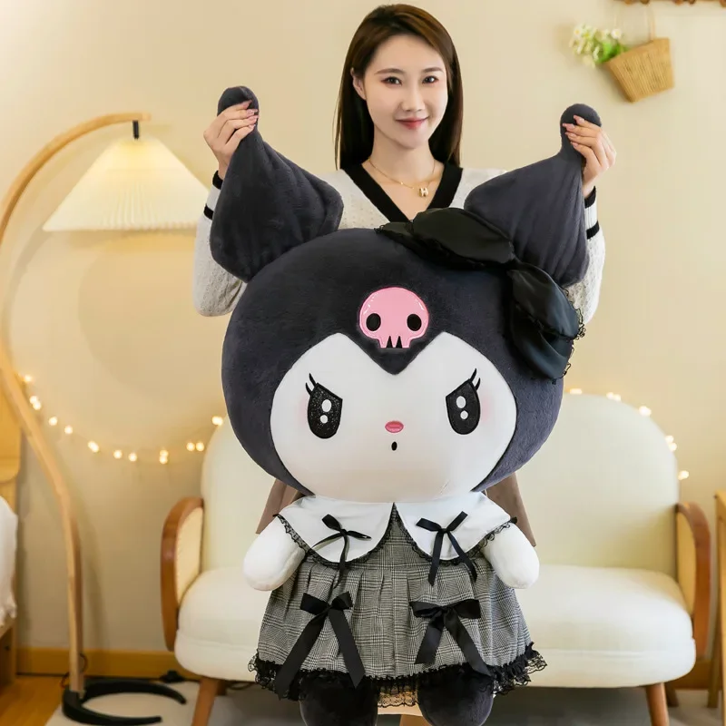 Jouets en peluche Sanurgente Black Kuromi Melody pour filles, poupées en peluche Kawaii, oreiller de coussin de canapé de dessin animé, jouet en dentelle gothique sombre, cadeau d'anniversaire