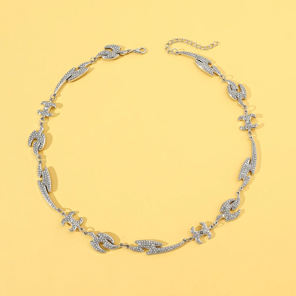 Collar con dije de letras con diamantes, un accesorio de moda exquisito para mujer, cadena para clavícula, regalo.