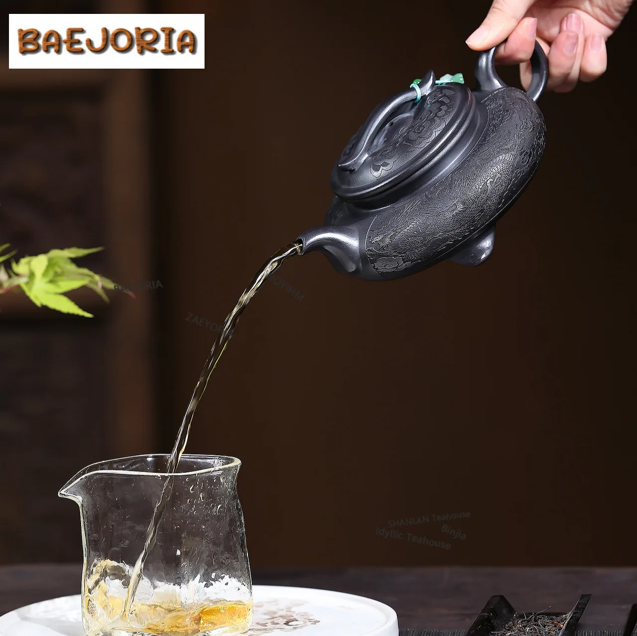 500ml Ancient Yixing Purple Clay Teapots Handmade Dragon Design Tripod Pot Raw Ore Stone Yellow Mud Kettle Chinese Zisha Tea Set