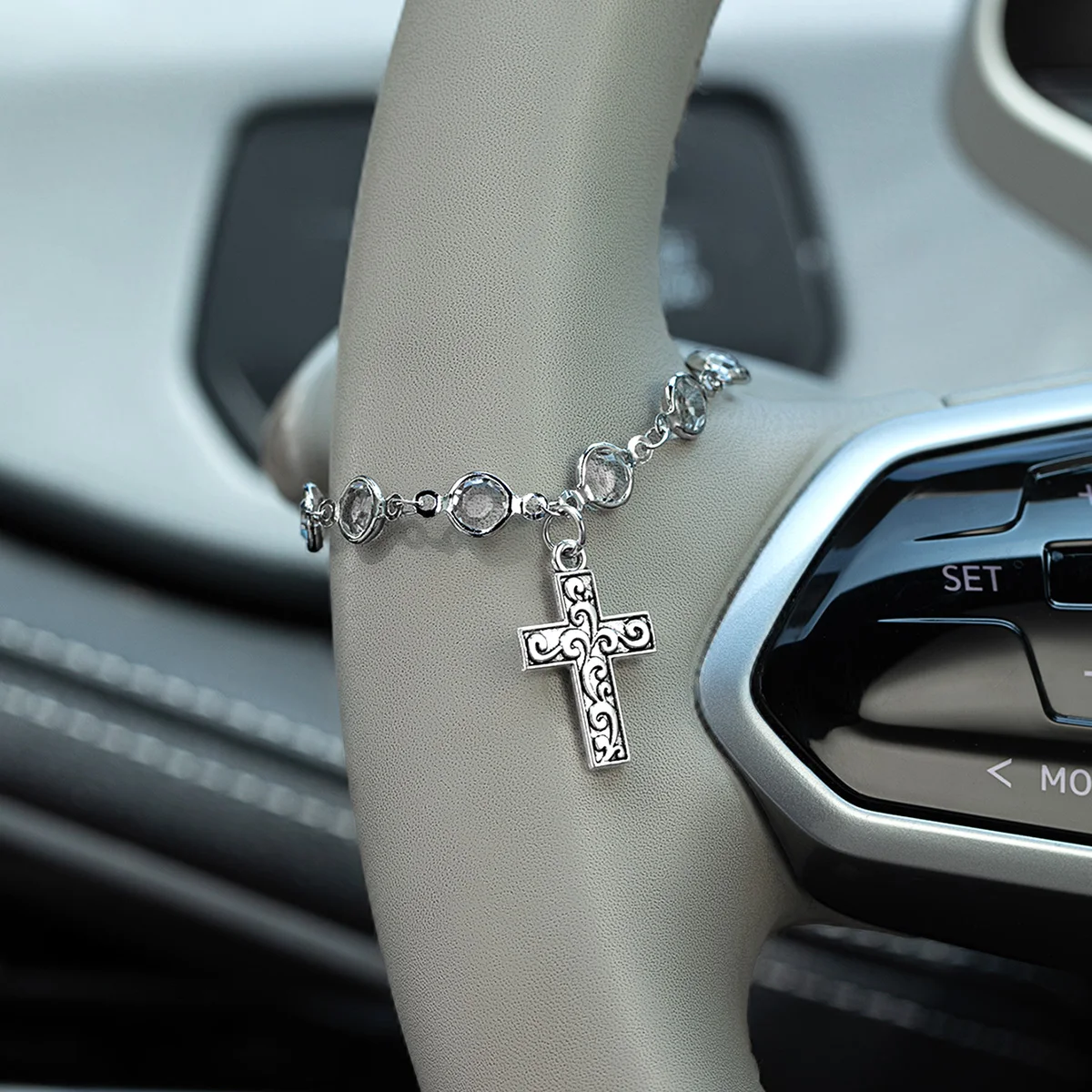 Cross car pendant, transparent beaded steering wheel ornament, personalized car interior decoration supplies